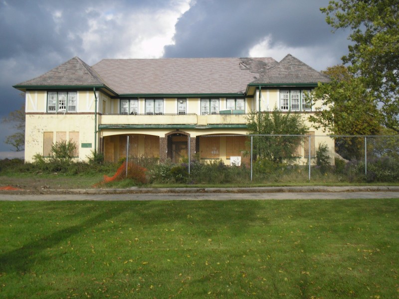 Old Whitby Psychiatric Facility Ontario Canada